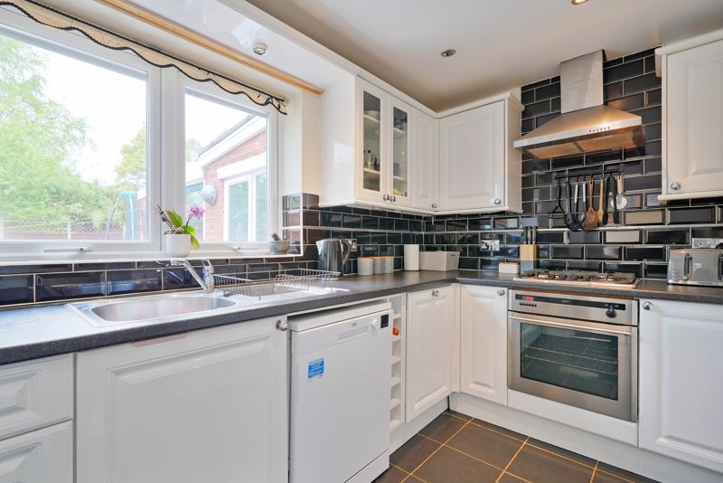 Main Avenue Totley Rise